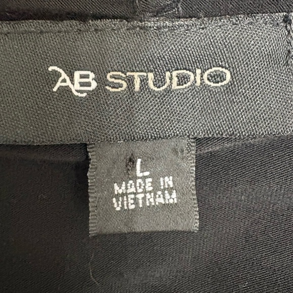 NWT Black & White 2 in 1 Cardigan with Ruffle Lace Tiered Attached Shirt | Sz L - Picture 8 of 11